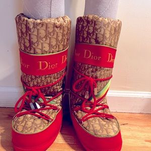 Christian Dior vintage snow boot